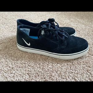 Nike Braata LR canvas